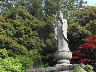 This big statue of the Kannon (Buddhist Goddess of Mercy) is watching over the entrance