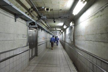<p>The corridor under the dam</p>