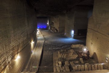<p>This is the first view that visitors see upon entering the quarry. It is very impressive.</p>