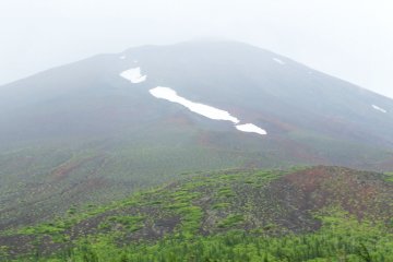 <p>Fuji in the mist looks mysteriously beautiful</p>