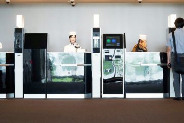 Отель роботов открылся в Японии