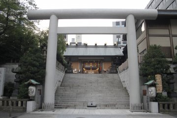 <p>The entrance of Shibadai Shrine.</p>