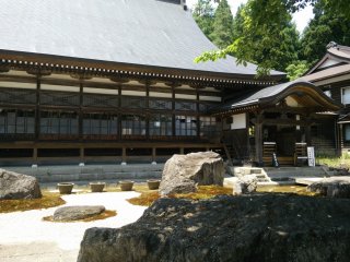 The main building is an impressive site and the temple has been here since the 1770s though its history is much longer.