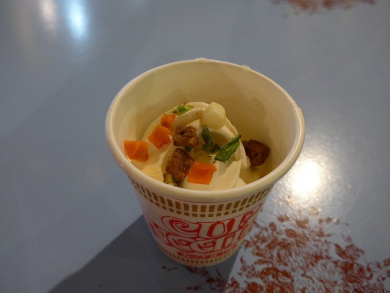 <p>The ramen ice cream came with the ingredients you would usually find in a packet of cup noodles.</p>