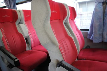 <p>Автобус из Нагои в Осаку</p>