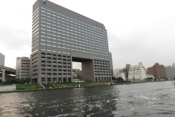 <p>There are many Japanese firms located along the banks of Sumida river. This one has a unique architectural design.</p>