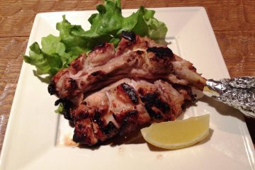 <p>The grilled chicken was marinated with a sesame and soy base and drizzled with lemon juice. It was amazingly tender and the natural chicken juices made it a divine meal.</p>