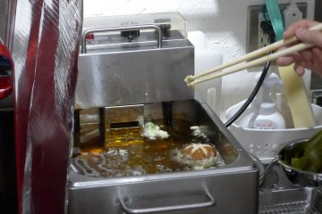 The correct temperature of oil must be used to get the tempura nice and crispy.
