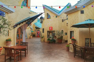 <p>Ikspiari is partly outside and feels like being in a small fantasy village</p>
