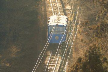 <p>The cable car, which travels from Takimoto to Mitake Village, has been operating since 1927.</p>