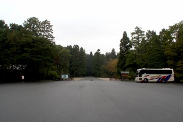 <p>The entrance and parking lot</p>