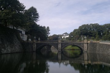 <p>Fushimi Yagura and Nijubashi Bridge.</p>