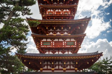 <p>West pagoda of Yakushiji Temple</p>