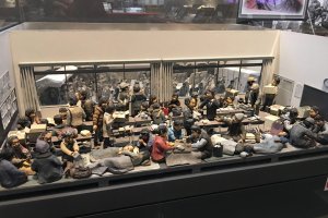This diorama depicts the scene where people were taking shelter in schools.
