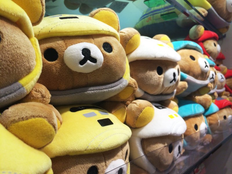 <p>The store has tons of different Rilakkuma-themed stuffed animals.</p>
