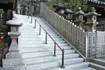 <p>The stairs leading to the central temple yard</p>
