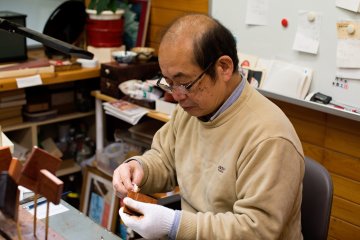 Mr. Junji Tomita, Ouchi-nuri Craftsman

