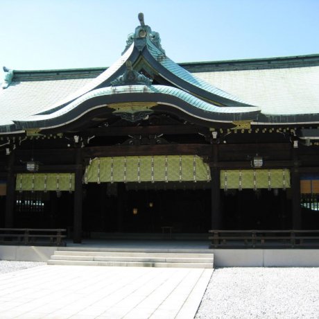 Exploring Meiji Shrine
