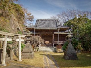 

This peaceful section of Hoshoji Temple feels a world away from civilization
