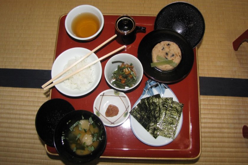 Petit-déjeuner de shojin ryori au Temple Ekoin, au Mont Koya