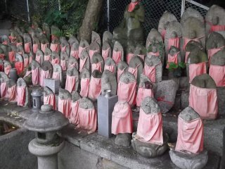Lots of little statues