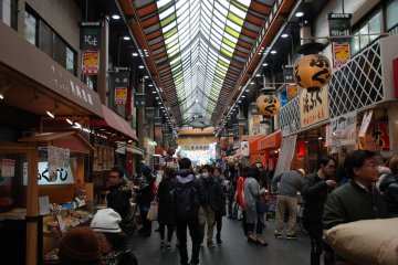 ตลาดคุโระมอนแห่งโอซาก้า