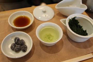 Gyokuro green tea experience at Ayacha Cafe, Ayabe Gunze Square