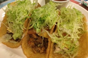 Three taco plate: choose from beef, chicken and tuna. 