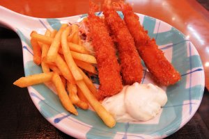 Ebi fry or tempura prawns with French fries
