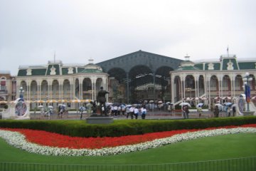 Plaza and flower garden