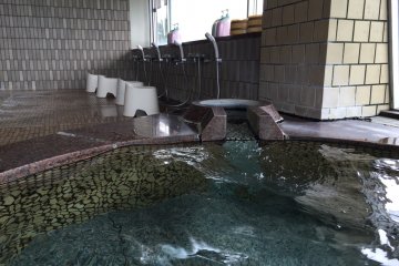 河口湖酒店公共溫泉以及洗浴區