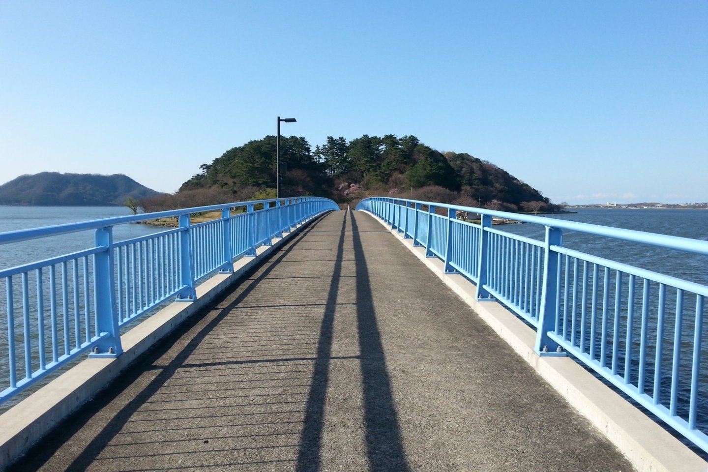 Cầu đến Aoshima