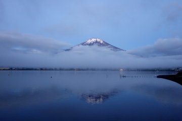 It is still calm across the lake surface, perfect conditions for reflecting Mt. Fuji (known as "Sakasa Fuji" or Upside-down Fuji)