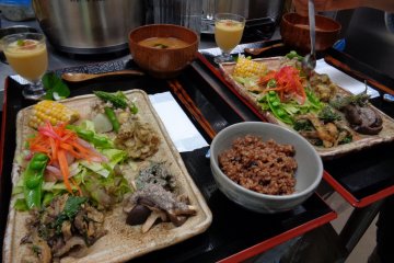 Breakfast at Tanekura Inn