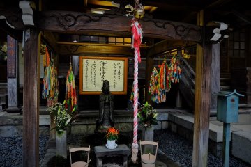 A small but colourful auxillary shrine