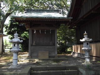 A little side shrine