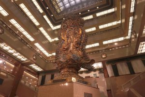 The huge statue of Magokoro inside Mitsukoshi department store