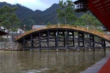 <p>Lovely old wooden bridge during my visit in 2012. When I visited again in&nbsp;2013 it was under restoration and they might have actually replaced it completely. If you visit this place sometime, let me know how the bridge&nbsp;looks now!&nbsp;</p>