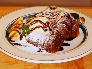 Cafe Gram also serves other desserts like french toast