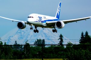 Tận hưởng sự thoải mái khi bay với Boeing 787 Dreamliner của ANA