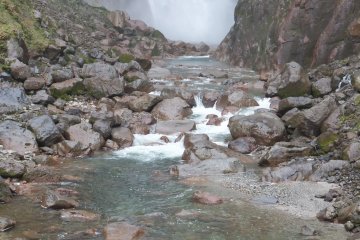 Bottom of Shomyo Falls