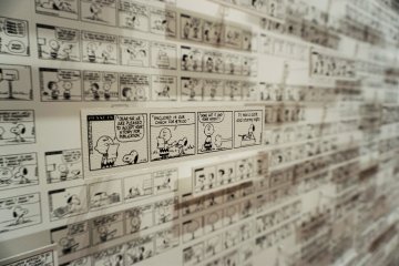 查理布朗和和史努比的3D牆是用許多的漫畫相間拼湊而成的。