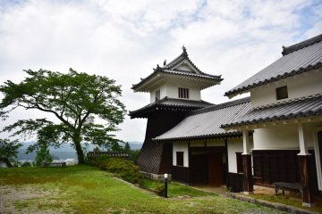 Iwamura: The Misty Castle Town