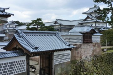 Kanazawa Castle gate