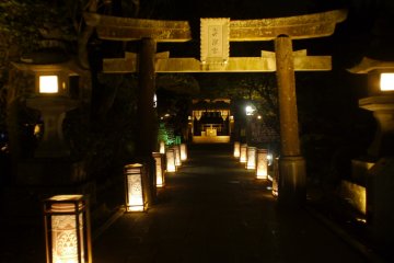 The torii gate to Okutsunomiya Shrine