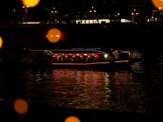 Estos botes son comúnmente vistos en el río Sumida.