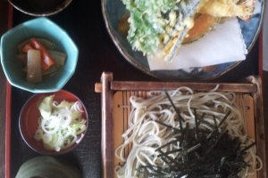 The tempura soba set