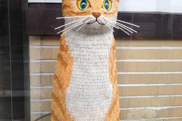 The welcoming cat made from Japanese paper
