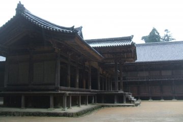 Court yard of Daikodo