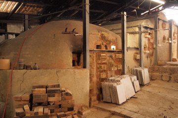 Noborigama kiln with multiple chambers